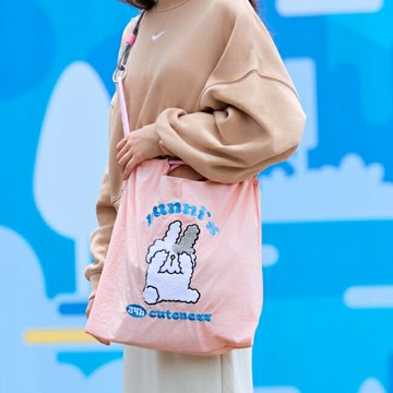 BUNNI KONBINY 兔子便利商店 美兔繡繡托特包(粉)