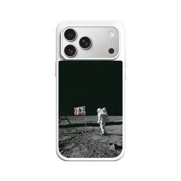 iPhone 17 Pro Max SolidX 白 - NASA - Apollo 11 - Astronaut Aldrin On The Moon