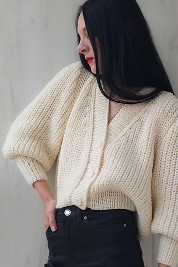 泡泡袖開衫 鈕扣短款毛衣 白色針織外套 Oversize 上衣