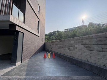 全新未住！！【春福春樹】【社區型邊間】透天有管理｜新竹縣寶山鄉華安街