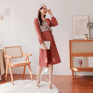 OB嚴選-假兩件配色層次側綁帶造型洋裝