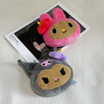 三麗鷗 SANRIO 曬黑大頭 小花鏡子 花卉 夏威夷風 絨毛掛件 隨身攜帶