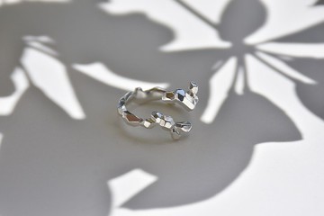 晶柱造型戒指925銀手工製作純銀指環 寬臂款