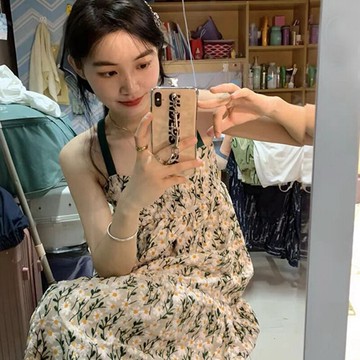 2022新款復古港味寬松氣質溫柔風小雛菊吊帶印花套頭連衣裙女夏季