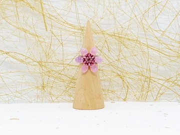 串珠戒指/織珠系列 - 花顏(蛋白粉)