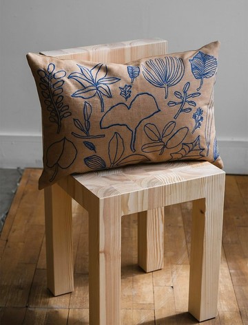 MOGU TAKAHASHI - 聯名刺繡抱枕套BOTANIC LEAVES,BROWN(385x58