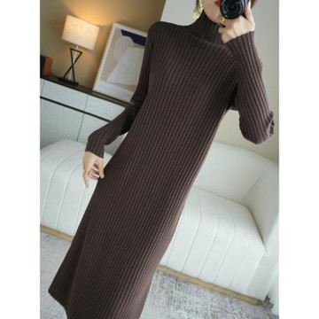 針織連衣裙女秋季內搭配大衣小個子寬松中長款過膝黑色打底毛衣裙