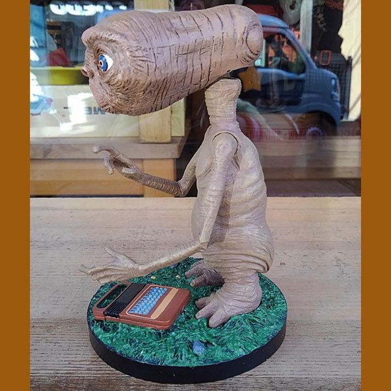 NECA HEAD KNOCKERS E.T. ヘッドノッカー ボビングヘッド | LINE 