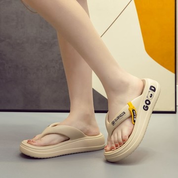 💖快速出貨Eva踩屎感人字拖鞋女夏季新款室內家居防滑厚底外穿時尚沙灘涼鞋