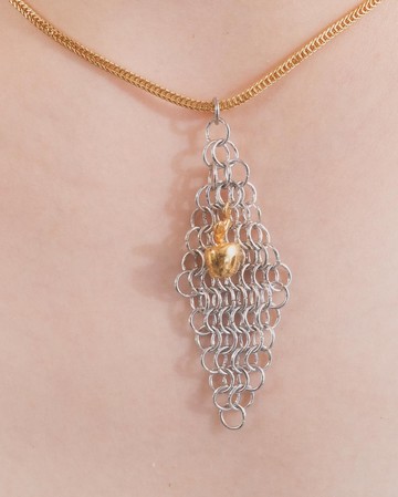 金蘋果掉入銀網裡_項鍊