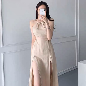 【ʟɪᴏɴɴ現貨】韓系氣質米白黑色綁帶開叉吊帶連衣裙 開叉洋裝 度假洋裝 海邊洋裝 連身裙 顯瘦洋裝 裙裝 衣服 女裝