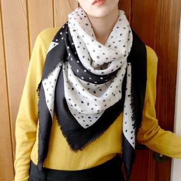 現貨+預購 披肩羊毛大方巾-黑白撞色圓點印花女配件74bq20【獨家進口】【米蘭精品】