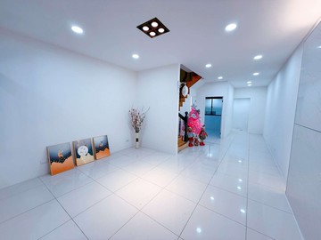 【太平】新光重劃區全新活路透天️大空間｜台中市太平區宜安街