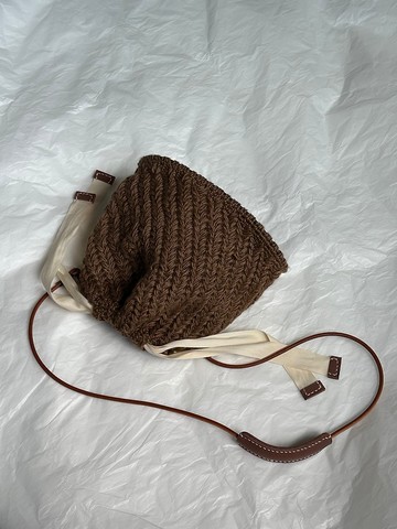 手工編織小廢包 棉麻材質魚骨編束口單肩包 很小很廢但裝得下可愛