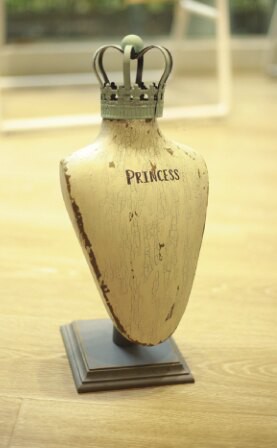 銹感復古舊皇冠模特兒擺件首飾陳列櫥窗展示拍攝道具1入