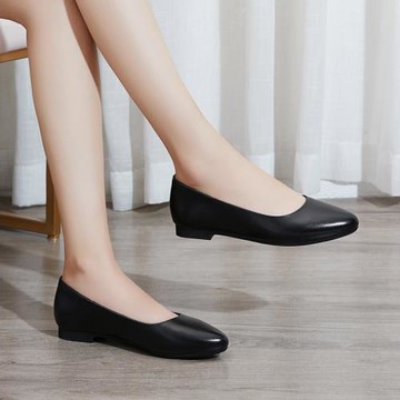 單鞋女平底圓頭2025春秋軟皮軟底舒適媽媽鞋職業上班工作黑色皮鞋