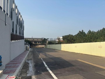 可買一半~楊梅交流道工業地附建照~臨12米道路｜桃園市楊梅區長紅段