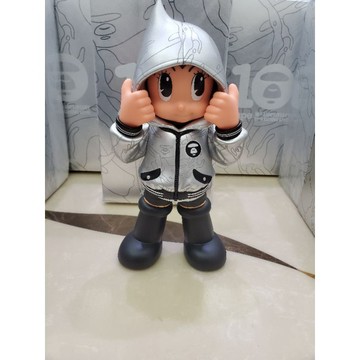 【 B.O.B 潮牌服飾代購 】Aape X 阿童木 X TOYQUBE 原子小金剛 10周年限量（售完展示）