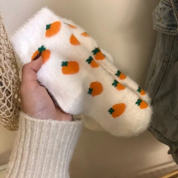 熱銷🔥 小紅書同款 襪子 中筒襪 水貂絨襪子女 秋冬季新款 珊瑚絨 可愛保暖 動物毛絨 卡通睡眠襪 學生襪 可愛襪子