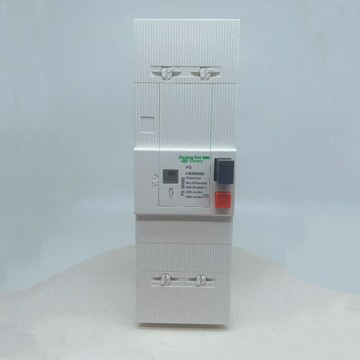 供應PG塑殼斷路器空氣開關斷路器保護開關10A-60A 電流可調僅出口{鑫弘-工葉電器}可開發票