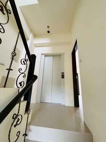 專售近高鐵站.國三交流道電梯大透天2790萬｜苗栗縣後龍鎮校椅一路