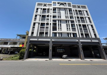 宜市河岸首席三房車位華廈~台灣房屋婕如～小豬｜宜蘭縣宜蘭市西門路