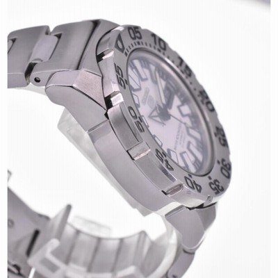 Kazu　美品　SEIKO5　スポーツ　自動巻き 裏スケ　ダイバーズ ☆良品【SEIKO】セイコー セイコー5 スポーツ ダイバー 裏スケ