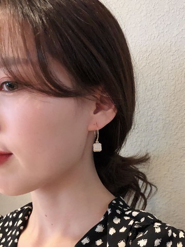 珍珠正方體耳釘簡約冷淡風氣質韓國輕奢東大門耳飾品新款耳環1入