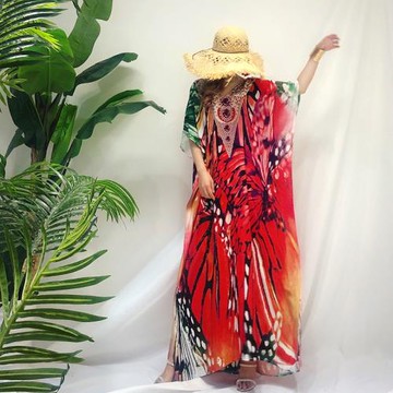 泰國沙灘長裙女2025新款海邊度假云南三亞大碼顯瘦紅色印花連衣裙