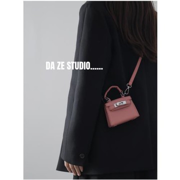 包包女2024新款夏單肩斜挎高級感質感小眾設計迷你手提粉色小方包