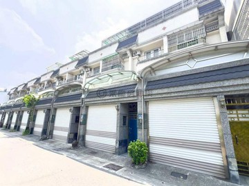 25年全新未住⭐️河岸第一排漂亮格局車庫美透天｜高雄市楠梓區惠昌街