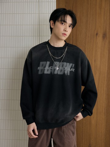 煙霧噴染字排版大學T