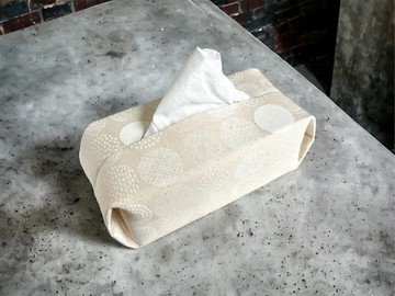 手作紙巾套。樹葉轉圈圈。白