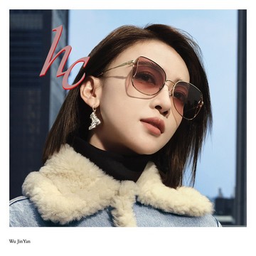 COACH 蔻馳 亞洲版 吳謹言配戴款 時尚太陽眼鏡 HC7158D 942913 淡金框抗UV漸層茶鏡片 公司貨