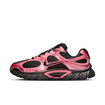 Nike V5 RNR Women's Shoes with Reflective Design Accents