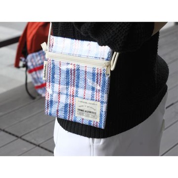 fishthinks紅藍白小挎包PVC防水格子青年方形休閑復古時尚