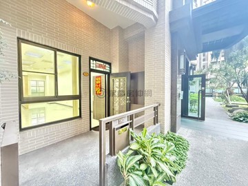 五甲商圈水晶鑽景觀中庭1樓+平車｜高雄市鳳山區永安街