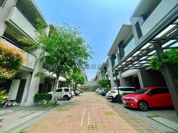 姚傑專任高鐵特區｜順天名邸・百萬裝潢雙車別墅｜台中市烏日區環河路四段