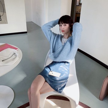 交叉V領馬海毛針織衫毛衣女2021秋冬新款寬松慵懶風套頭外穿百搭