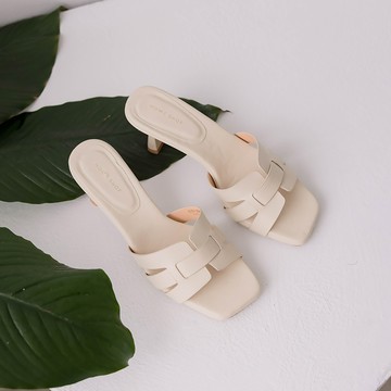 【買2送1】HS 軟芯編織方頭拖鞋 杏色