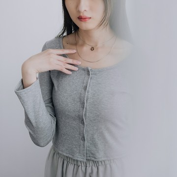 QUEENSHOP_S 女裝 鏤空花花造型雙層項鍊 現+預 【07040395】