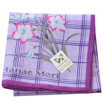 Hanae Mori 日本製100%棉繽紛蝴蝶花朵格紋圖騰字母LOGO帕巾(紫色系/42CM)