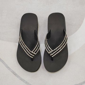 水鉆坡跟人字拖女2025新款夏季時尚外穿厚底小碼涼鞋大碼夾腳拖鞋