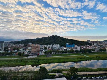專約-三峽冠倫河景頂樓三房太平洋同心圓采樺姐｜新北市三峽區中華路