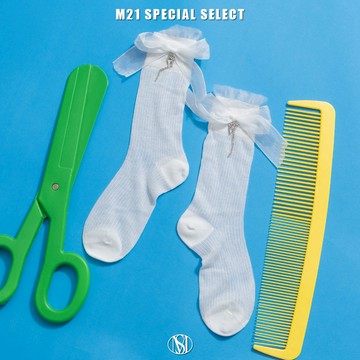 MISS 21 THE RIBBON!甜美羅莉感網紗蝴蝶結鑽鑽中筒襪－白