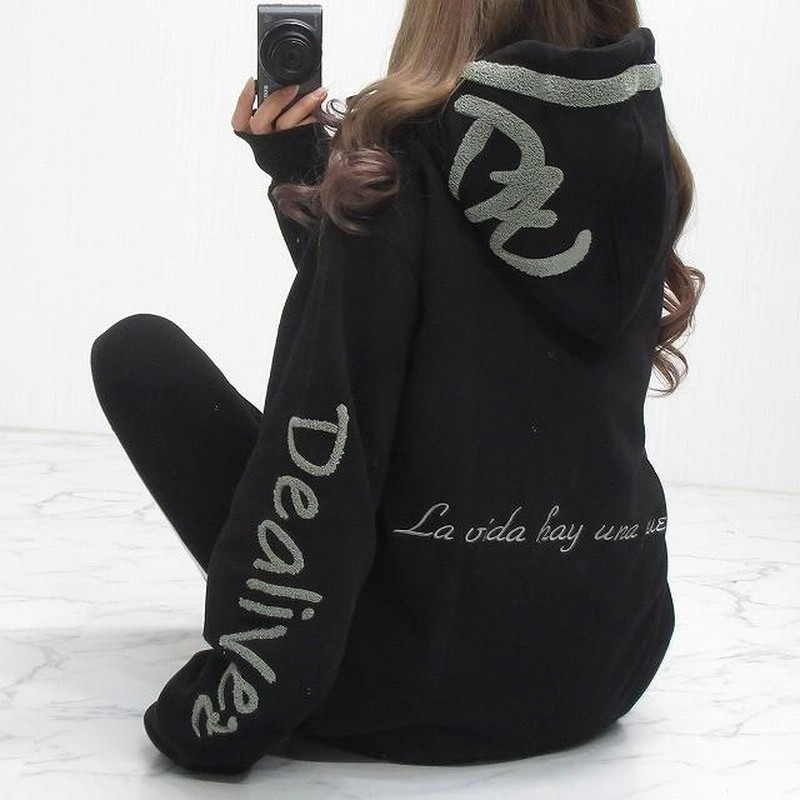 グレー【Dealivez】モノグラム サガラ刺繍 パーカー BIGシルエット