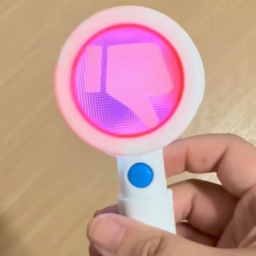 免運代購🎈  對錯按鈕舉手牌搞笑玩具 雙面對錯牌按鈕玩具道具 美食打卡P牌手持美食打卡 送人 交換禮物