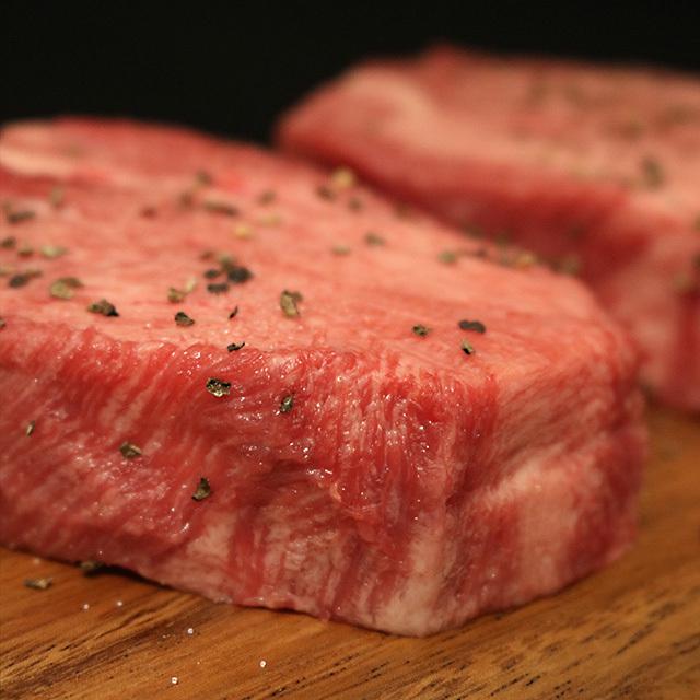 牛タン 国産 タン 焼肉 肉 600g 3〜5人前 牛たん 黒毛和牛 ギフト 牛肉 和牛 国産 厚切り スライス BBQ バーベキュー タン塩 タン中 タン元