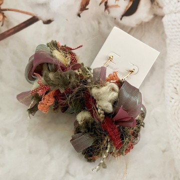 手工紗線耳環~毛球耳針 毛球 不銹鋼 醫療鋼 螺旋耳夾 毛線耳飾