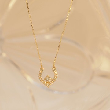 18K金鑽石馬蹄項鏈18K Gold Diamond Horseshoe Necklace